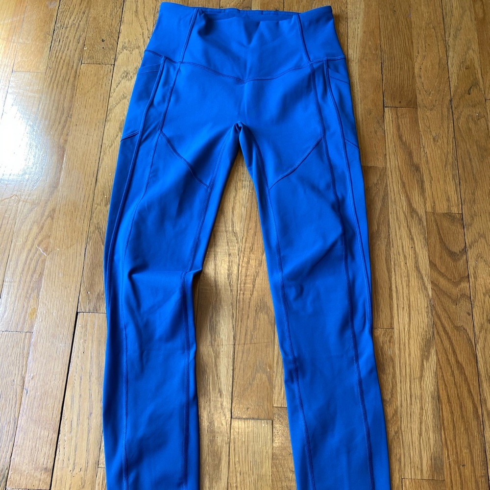 All the right places II, 28in, size 6. NWOT